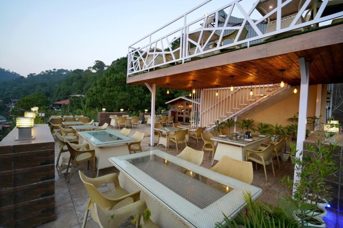 Hotel Whispering Winds Kasauli Eksteriør billede